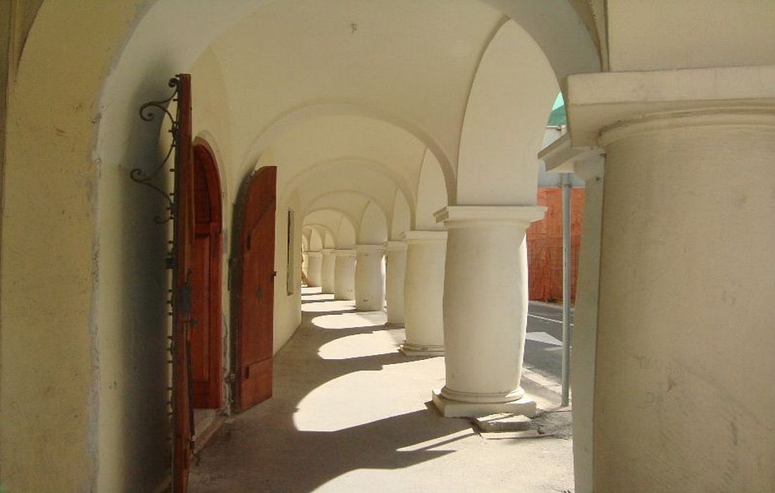 Coach Post building in Vukovar's baroque center